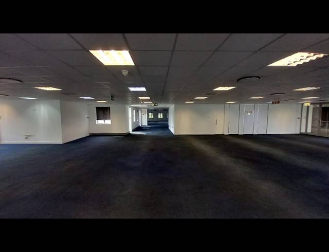 1,425M² OFFICE TO LET IN BRYANSTON